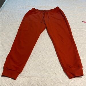 Mandala scrub  jogger pants women’s size S preowned good condition